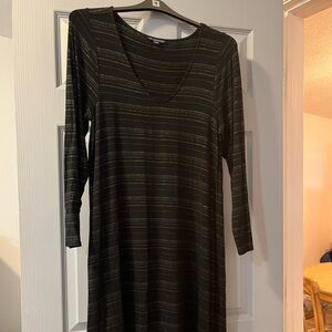 American Eagle Outfitters Gray and Black Long Sleeve V-Neck Dress